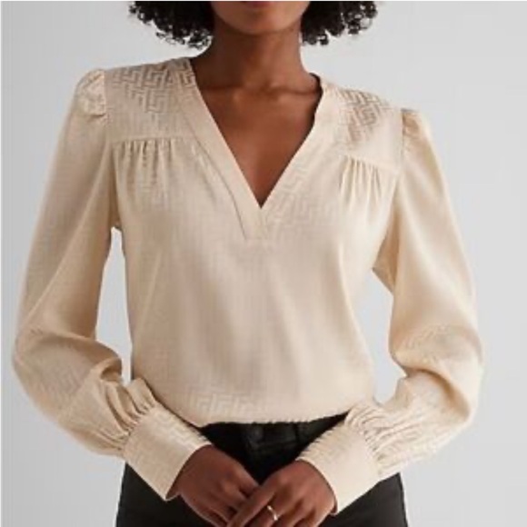 Express NWOT Women’s Cream Long Sleeve Blouse with V-Neck and Puffy Sleeves - Picture 1 of 7